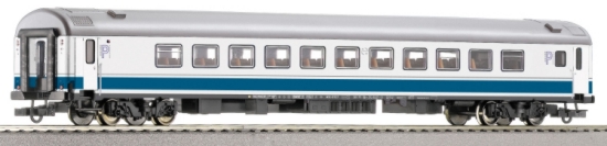 Express Train Passenger car 1st class<br /><a href='images/pictures/Roco/64530.jpg' target='_blank'>Full size image</a>